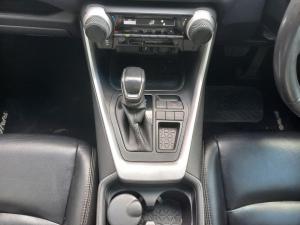 Toyota RAV4 2.0 GX auto - Image 12