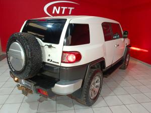 Toyota L/CRUISER FJ 4.0 V6 Cruiser - Image 2