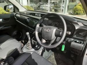 Toyota Hilux 2.0 VvtiP/U Single Cab - Image 6