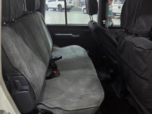 Toyota Land Cruiser 79 4.5DD/C - Image 11