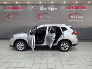 Nissan X Trail 2.5 Acenta 4X4 CVT - Image 12