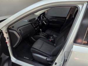 Nissan X Trail 2.5 Acenta 4X4 CVT - Image 7
