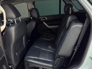 Ford Everest 2.0D BI-TURBO 4X4 automatic - Image 11