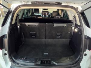 Ford Everest 2.0D BI-TURBO 4X4 automatic - Image 12