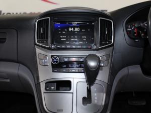 Hyundai H-1 2.5 Crdi A/T/ 2.5 Elite automatic - Image 11