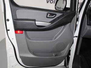 Hyundai H-1 2.5 Crdi A/T/ 2.5 Elite automatic - Image 13