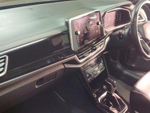 Volkswagen T-ROC 2.0 TSI 4M R-LINE DSG - Image 22