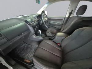 Isuzu D-MAX 250 HO HI-RIDE automatic D/C - Image 3