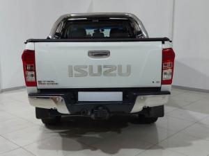 Isuzu KB 300D-Teq double cab LX auto - Image 4