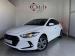 Hyundai Elantra 1.6 Executive - Thumbnail 1