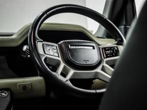 Land Rover Defender 110 P400 X-Dynamic HSE - Image 18