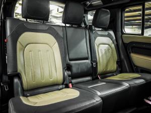 Land Rover Defender 110 P400 X-Dynamic HSE - Image 21