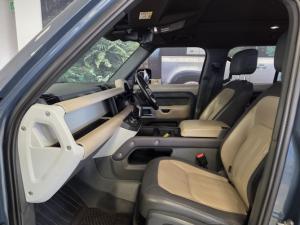 Land Rover Defender 110 P400 X-Dynamic HSE - Image 6