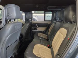 Land Rover Defender 110 P400 X-Dynamic HSE - Image 7
