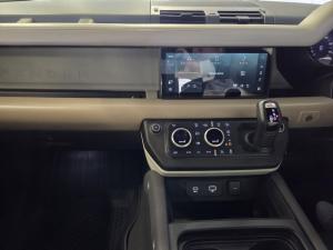 Land Rover Defender 110 P400 X-Dynamic HSE - Image 9