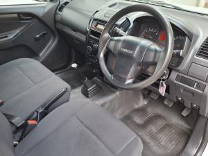 Isuzu D-Max Gen 6 250c single cab Fleetside - Image 6