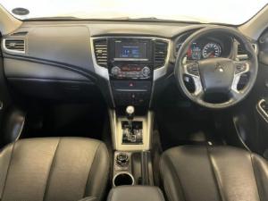Mitsubishi Triton 2.4DI-D double cab 4x4 auto - Image 4