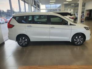Toyota Rumion 1.5 TX manual - Image 3
