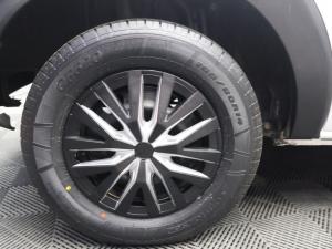 Renault Triber 1.0 Life - Image 7