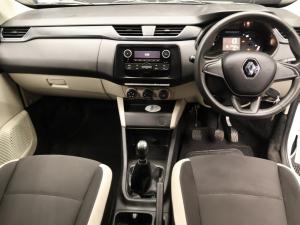 Renault Triber 1.0 Life - Image 8