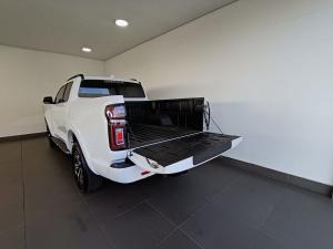 GWM P300 2.4T double cab LT 4x4 - Image 7