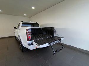GWM P300 2.4T double cab LT 4x4 - Image 9