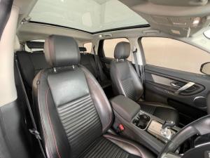 Land Rover Discovery Sport P250 R-Dynamic SE - Image 17