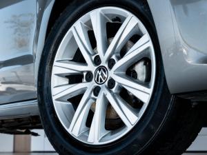 Volkswagen Polo Vivo hatch 1.4 Trendline - Image 5