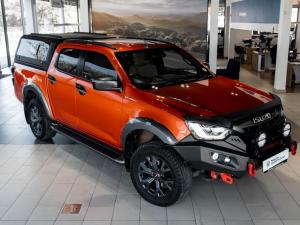Isuzu D-Max 3.0TD double cab V-Cross 4x4 - Image 1