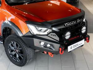 Isuzu D-Max 3.0TD double cab V-Cross 4x4 - Image 3