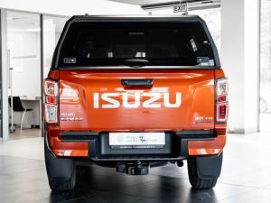 Isuzu D-Max 3.0TD double cab V-Cross 4x4 - Image 8