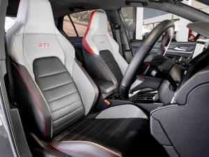 Volkswagen Golf GTI - Image 18