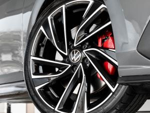 Volkswagen Golf GTI - Image 5