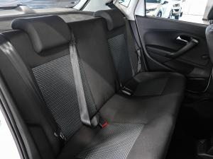 Volkswagen Polo Vivo hatch 1.4 Comfortline - Image 12