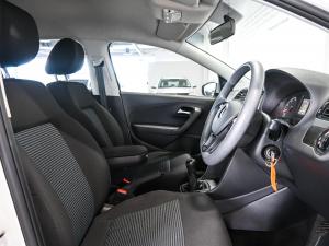 Volkswagen Polo Vivo hatch 1.4 Comfortline - Image 16