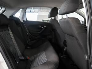 Volkswagen Polo Vivo hatch 1.4 Comfortline - Image 9