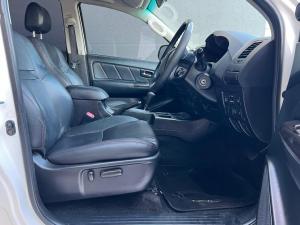 Toyota Fortuner 3.0D-4D Ltd edition auto - Image 12