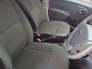 Nissan NP200 1.6i safety pack (aircon) - Image 12