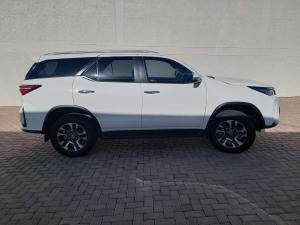 Toyota Fortuner 2.8GD-6 4x4 VX - Image 3