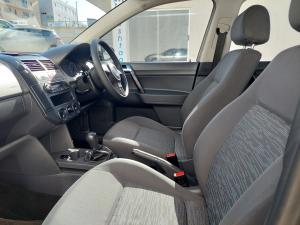 Volkswagen Polo sedan 1.4 Trendline - Image 7