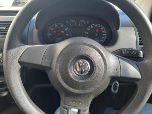 Volkswagen Polo sedan 1.4 Trendline - Image 8