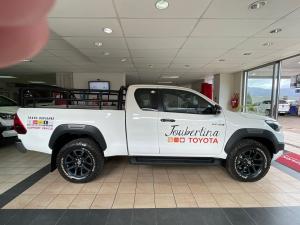 Toyota Hilux 2.8GD-6 Xtra cab Legend manual - Image 3