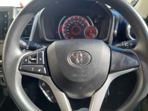 Toyota Vitz 1.0 XR auto - Image 8