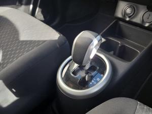 Toyota Vitz 1.0 XR auto - Image 10