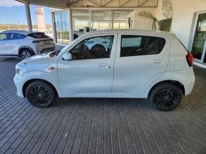 Toyota Vitz 1.0 XR auto - Image 3