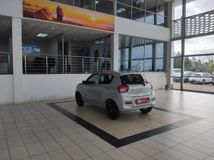 Toyota Vitz 1.0 XR auto - Image 12