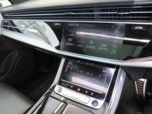 Audi Q7 45 TDI Quattro TIP S Line - Image 10
