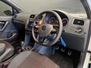 Volkswagen Polo Vivo hatch 1.0TSI GT - Image 7