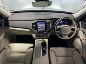 Volvo XC90 B5 AWD Plus Dark - Image 13