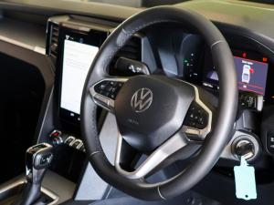 Volkswagen Amarok 2.0TDI double cab Life 4Motion auto - Image 6